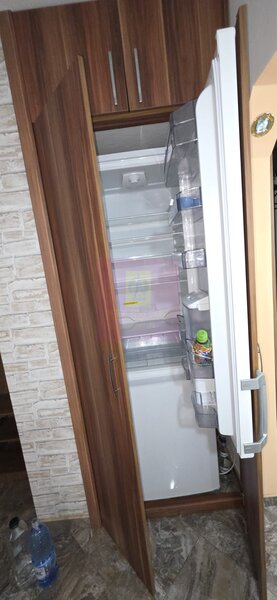 Apartamnet cu 3 camere de vanzare in Campina, Central
