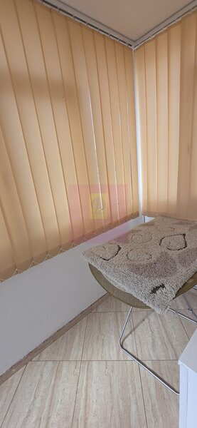 Apartamnet cu 3 camere de vanzare in Campina, Central